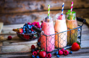 Segar dan Lezat: Eksplorasi Kelezatan Salad Bayam dengan Sentuhan Manis dari Buah Blackberry