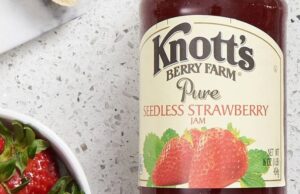 JM Smucker menghentikan merek selai dan kue Knott’s Berry Farm
