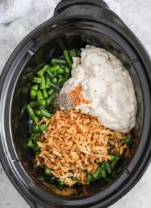 sop jamur , kecap asin , buncis , bumbu garam , susu , merica , bawang goreng berlabel membuat Crockpot Green Bean Casserole