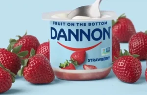 Bagaimana Dannon berhasil bertahan dan berkembang dalam kategori yogurt yang ramai