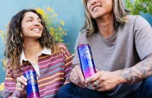 Dibalik taruhan besar seltzer non-alkohol White Claw