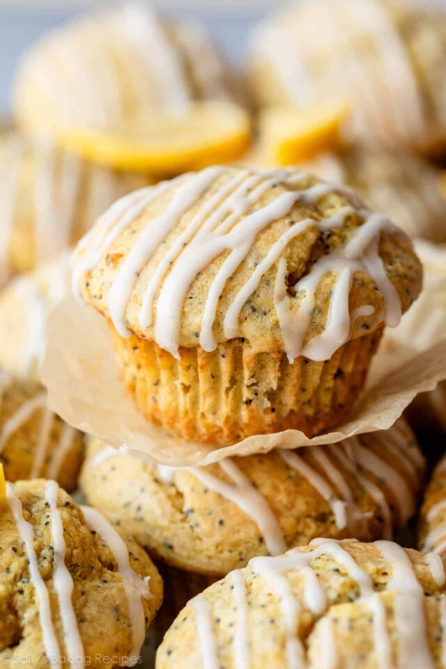 easy-lemon-poppy-seed-muffins-2.jpg