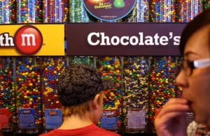 Pemilik Snickers, Mars, berkomitmen $47 juta untuk mengurangi emisi produk susu