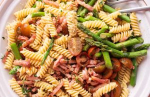 Pasta-La-Vista, Salad Membosankan: 20 Variasi Salad Pasta Klasik!