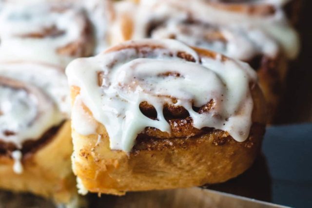 Cinnamon-Buns-1-4.jpg