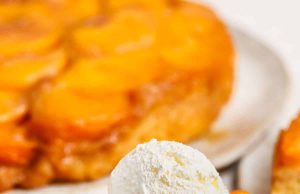 Kue Persik Terbalik – Habiskan Dengan Uang