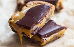 12 Easy and Delicious Bar & Brownie Recipes