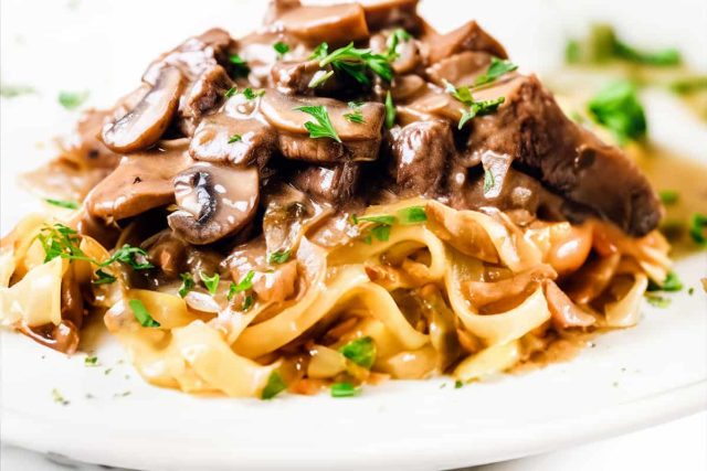 Beef-Stroganoff-01-11recipe.jpg