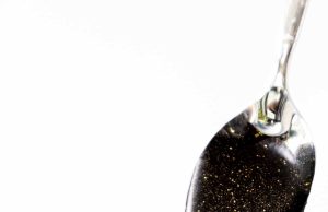 Glasir Lapisan Gula Hitam Mengkilap – Dapur Erren