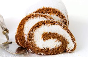 Gulungan kue yang tak tertahankan Anda perlu dipanggang sekarang