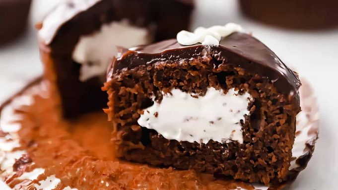 copycat-hostess-cupcakes-recipe.jpg