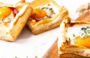 Puff Pastry Breakfast Squares with Prosciutto and Spinach