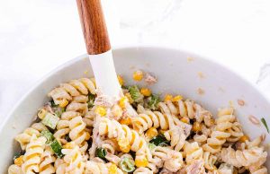 Salad pasta tuna yang mudah dan lezat