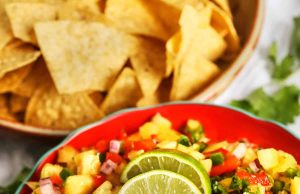 Salsa nanas – habiskan dengan uang