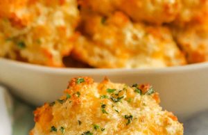 Red Lobster Cheddar Bay Biscuits
