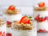 Strawberry Parfait – Habiskan dengan uang