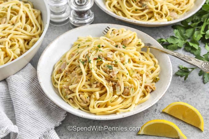 Linguine-with-Clam-Sauce-SpendWithPennies-11.jpg