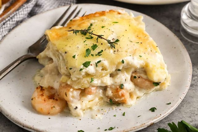 cropped-Seafood-Lasagna-SpendWithPennies-102.jpg
